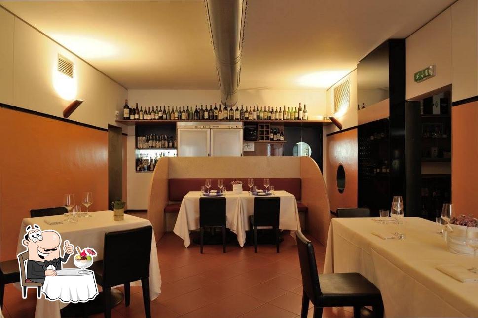 Non scordarti di ordinare un dessert a Trattoria La Rosa 1908