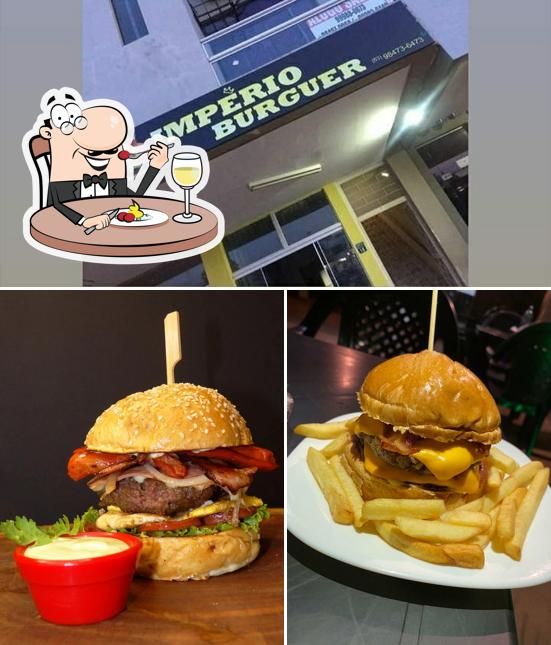 Entre diversos coisas, comida e exterior podem ser encontrados no Império Burger Oficial