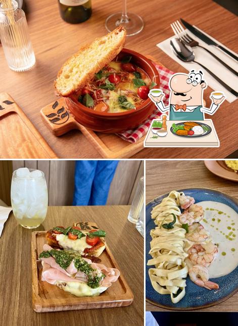 Entre diversos coisas, comida e bebida podem ser encontrados a Tutto Cuccina