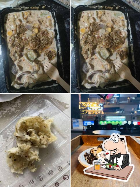 Food at Shake n cheese