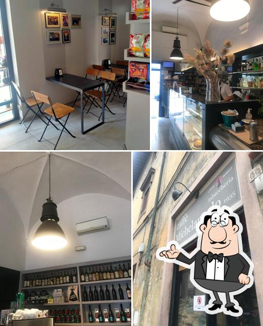 Siediti a un tavolo di Caffè Michelangelo