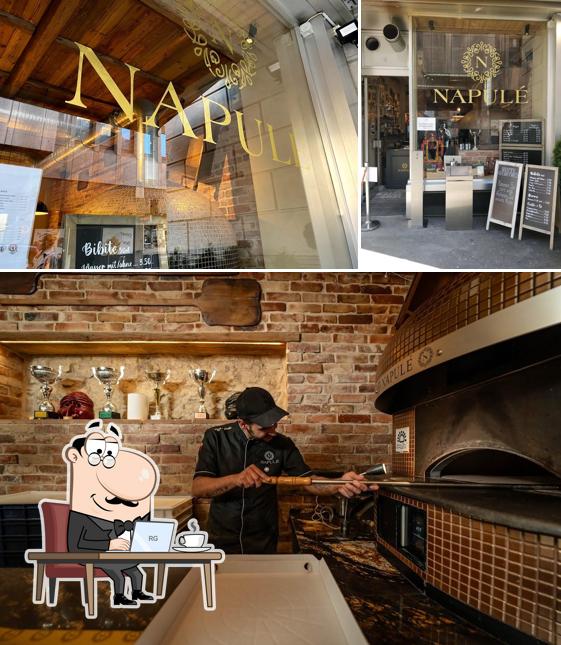 Siediti a un tavolo di Napulé