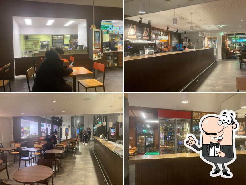 Gli interni di Burger King
