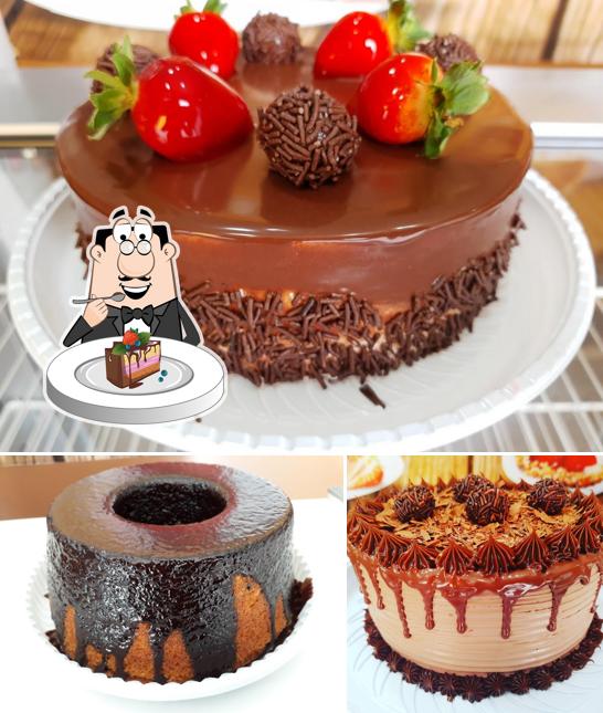 Bolo de chocolate em Doceria Doce Amor Festas