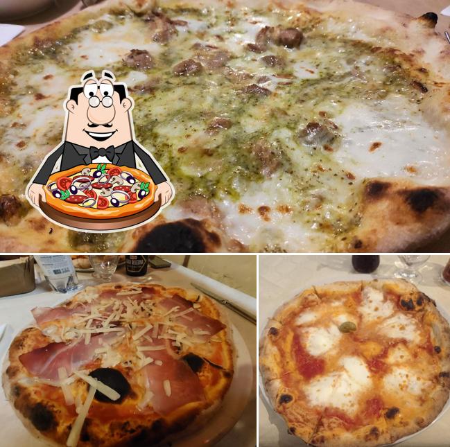 A Ristorante La Porta Antica, puoi ordinare una bella pizza