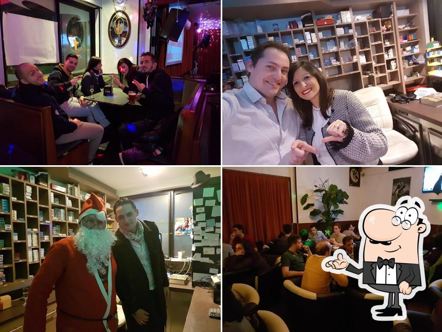Gli interni di Number One Bar