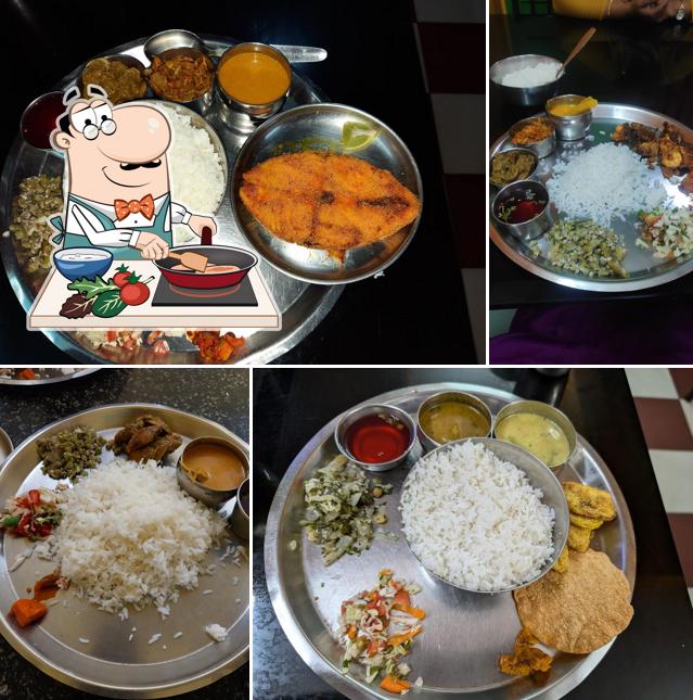 Chicken curry at Annapurna Bhojnalaya