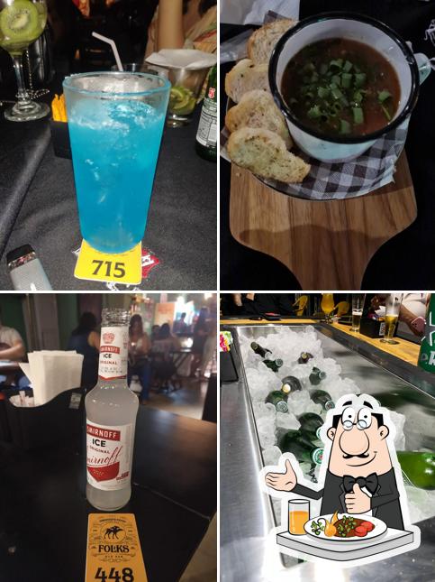 Comida em Folks Bar