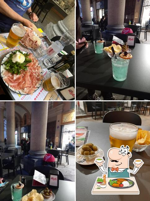Cibo al Coffee Club via garibaldi
