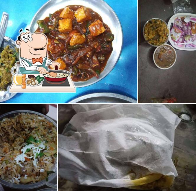 Fried rice at Gyan Vaishno Bhojanalaya