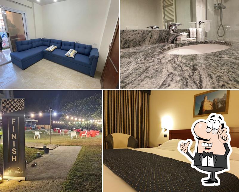 Dai un'occhiata agli interni di Phi Hotel Cavalieri