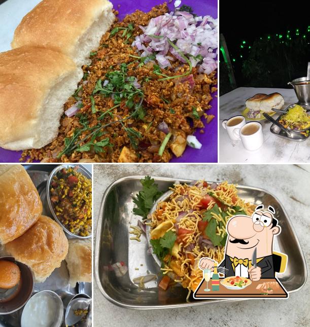 Pad thai at Shri Rameshwar hotel & snacks centre