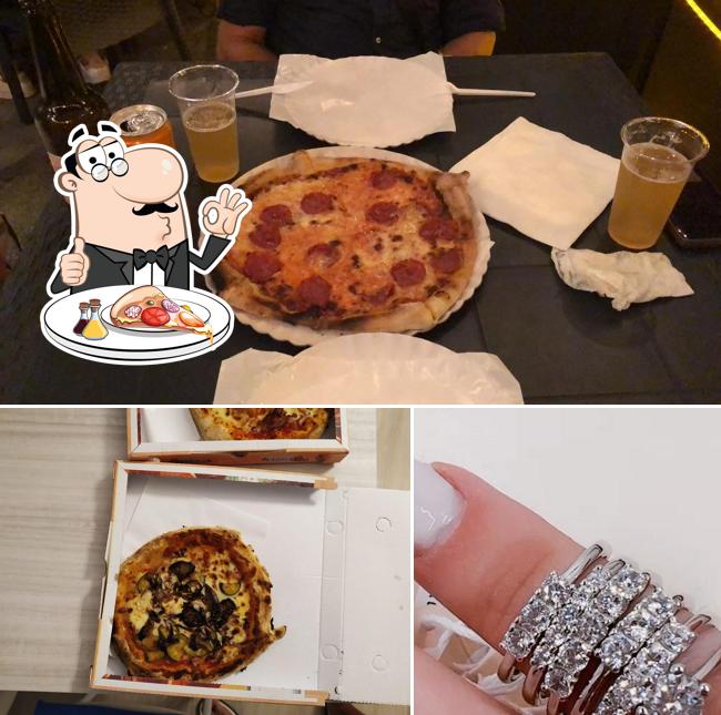 Scegli tra le molte varianti di pizza