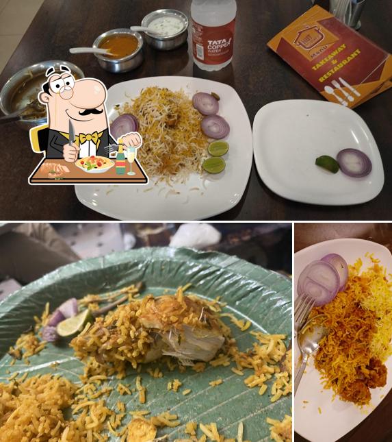 Pad thai at Hut Kitchen