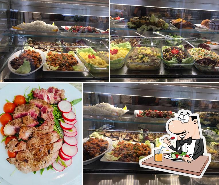 Platti al VillaErmosa Cafè & Bistrot