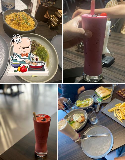 Paella at Cafe LEZZET