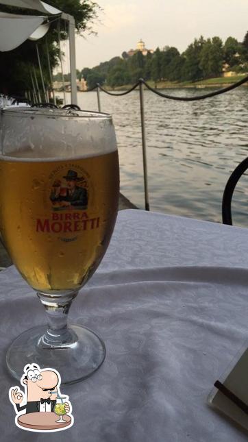 Prova un drink dal menu