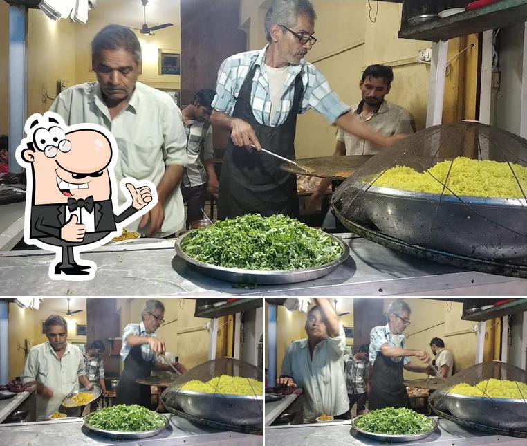 Novelty Pavbhaji center picture
