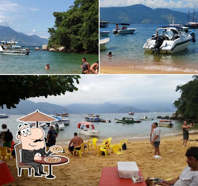 Veja imagens do exterior do Restaurante Recanto da Praia