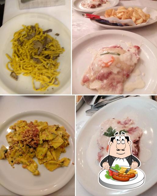 Platti al Trattoria dell' Autotreno