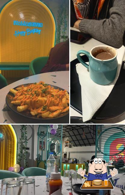 The photo of ITALIAN BITES’s food and interior