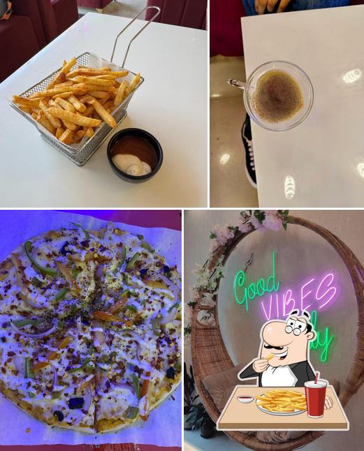 French fries at Redeye Cafe