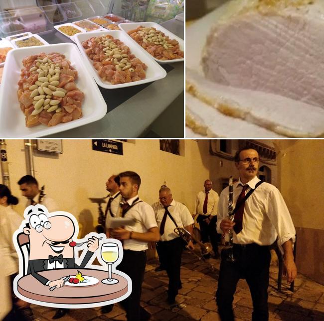 Il Gusto della Carne - Macelleria si caratterizza per la cibo e interni