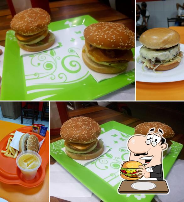 Delicie-se com um hambúrguer no Comi-Comi Hamburgueria e Pizza