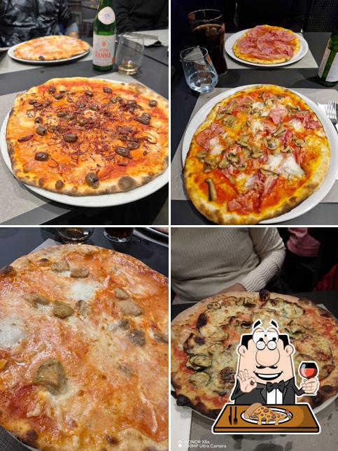 Scegli tra le svariate varianti di pizza