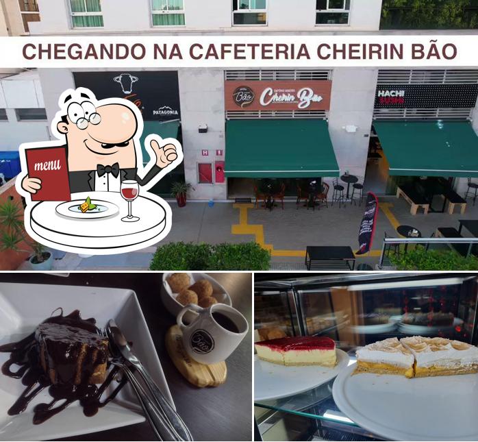 Confira a imagem apresentando comida e interior no Cafeteria Cheirin Bão Park Sul