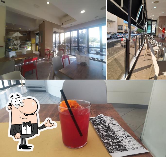 La immagine di interni e esterno da Extasy Cafè