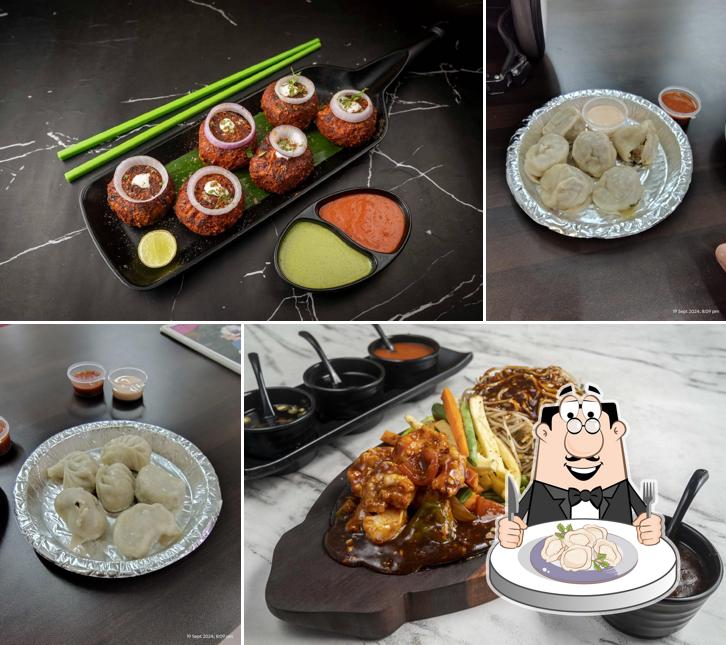 Dumplings at The Momo Factory