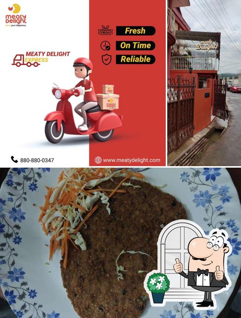 The restaurant's exterior and food