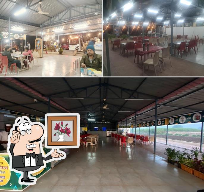 The interior of Shree Swamiratna Pure Veg