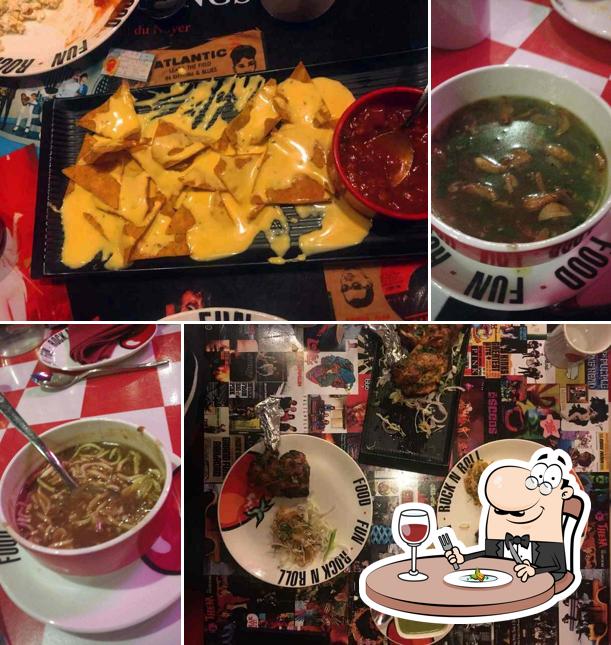 Food at TOMATO'S