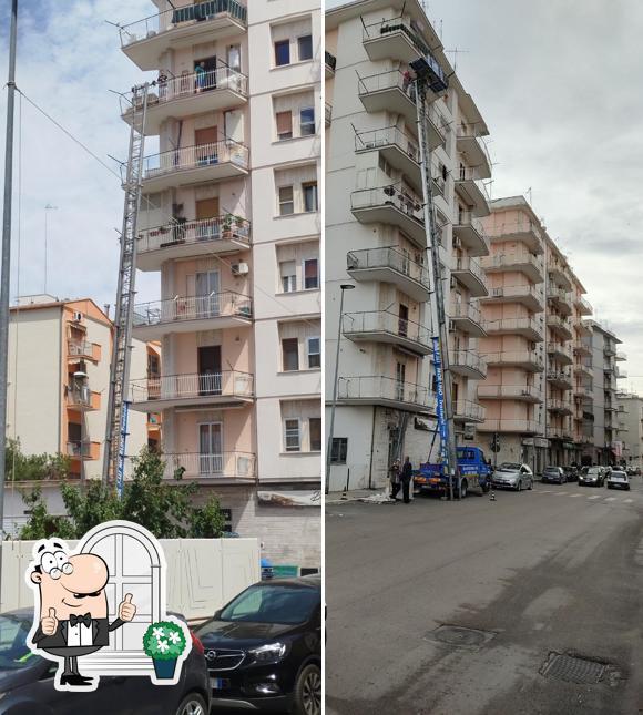 Gli esterni di Bar Pace