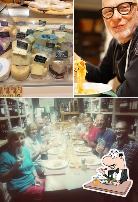 Tra le varie cose da La Casara & Non Solo si possono trovare la cibo e interni