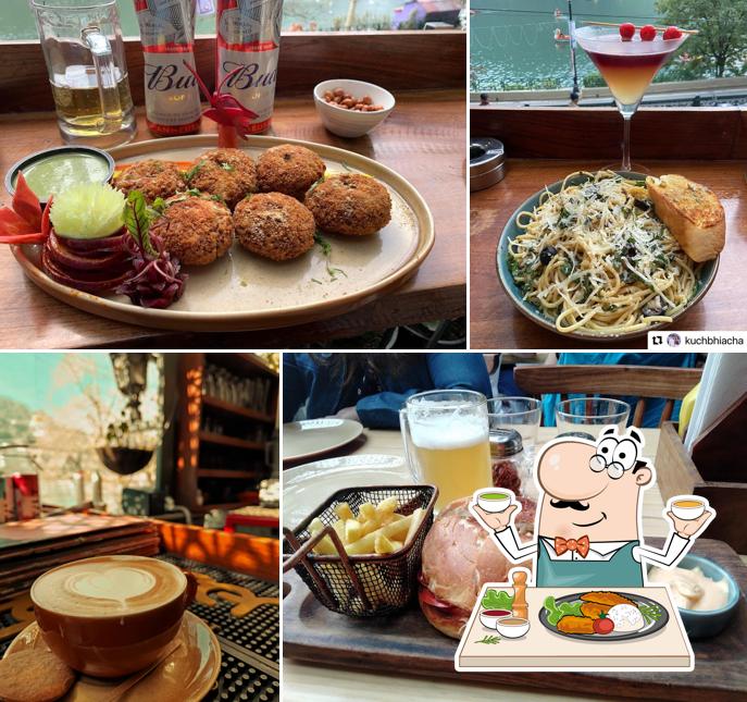 Food at Café LakeSide