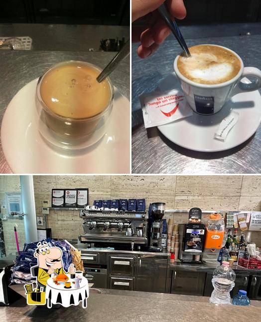 Mokà Cafè - Ferrara Stazione si caratterizza per la cibo e bevanda
