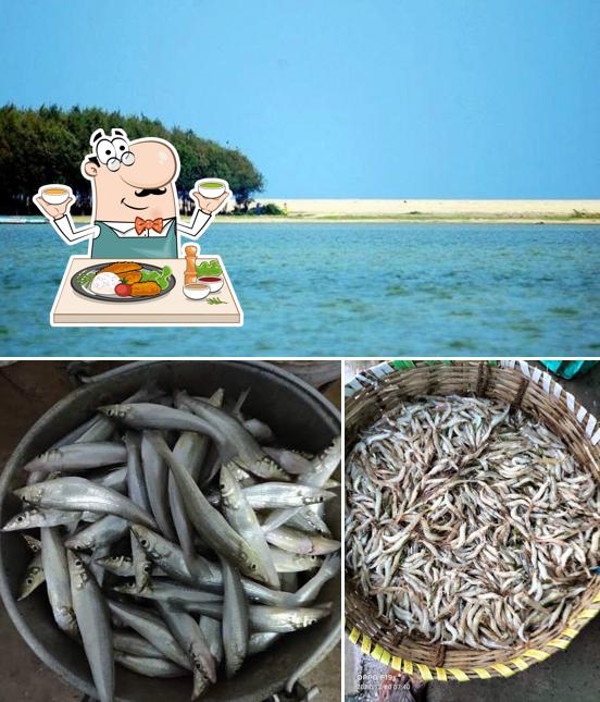 The picture of Pulicat boating fresh seafood cooking services’s food and exterior