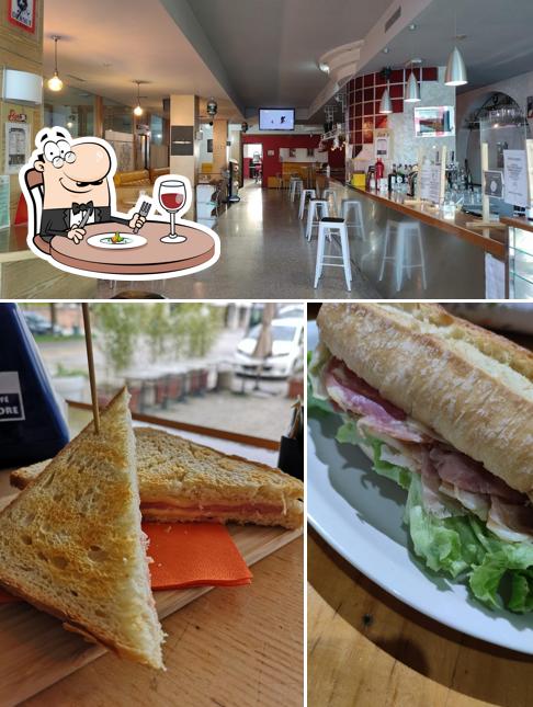 La cibo e interni del ristorante