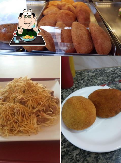 Platos en Lanchonete Dois Corações