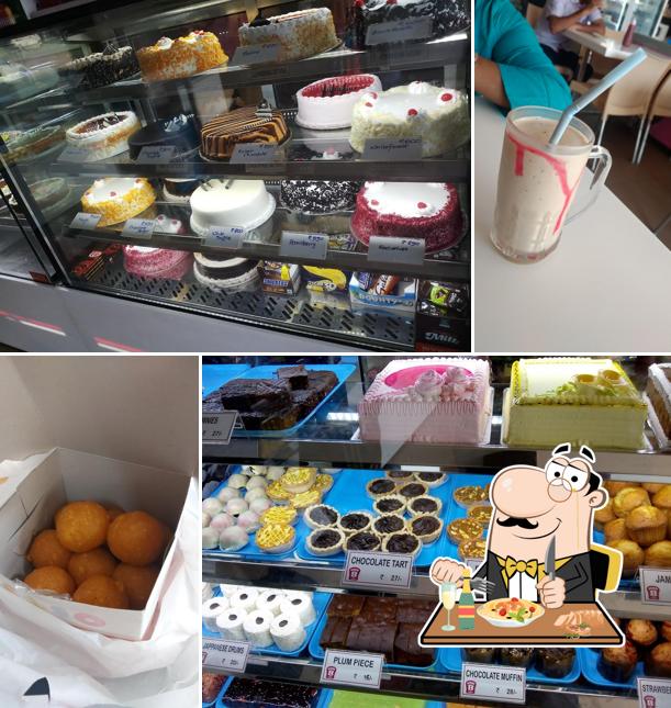 Food at Best Bakers Cheranelloor