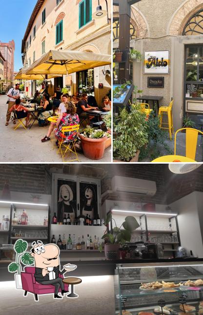 Dai un'occhiata agli interni di Caffè Aldo