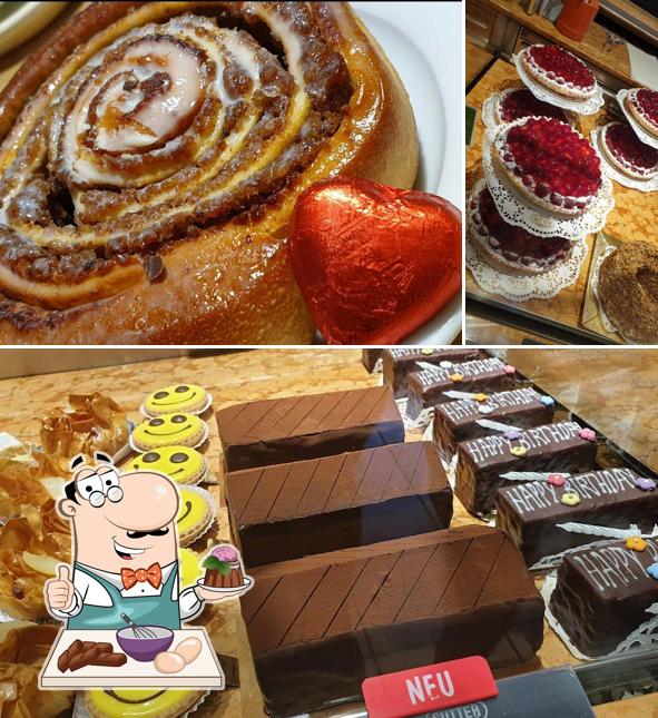 Sutter Begg serve un'ampia varietà di dessert Sutter Begg serve un'ampia varietà di dessert