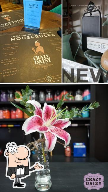 Siediti a un tavolo di Crazy Daisy