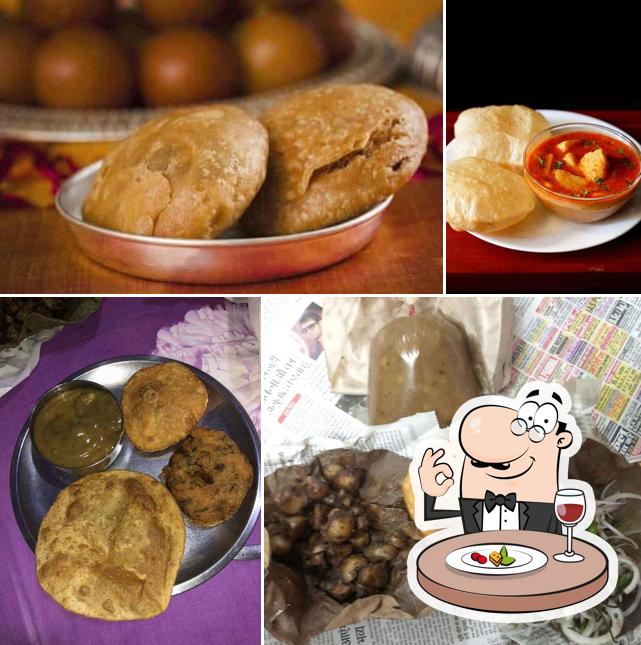 Food at Shri Durga Khasta Corner