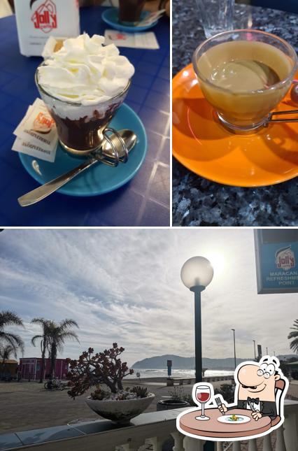 La cibo e esterno del ristorante