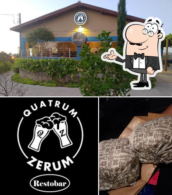 O interior do LAMBARI LANCHES