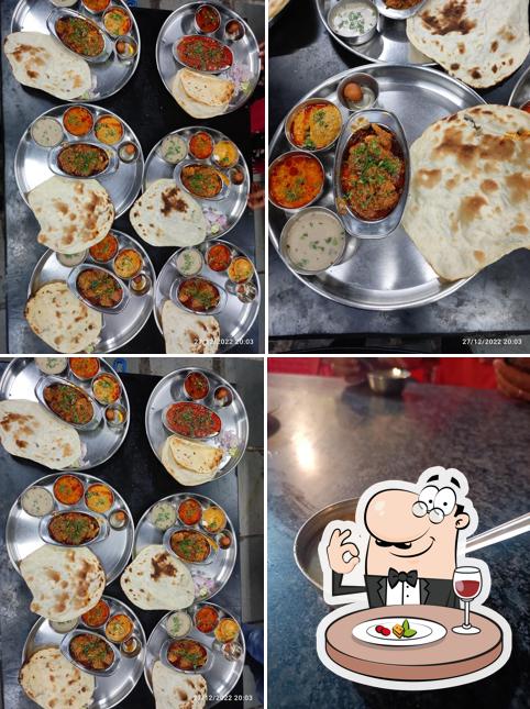 Food at Shahi Family Dhaba